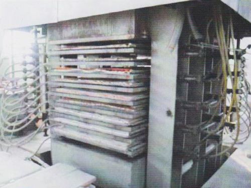 久久久久亚洲av无码专区蜜芽